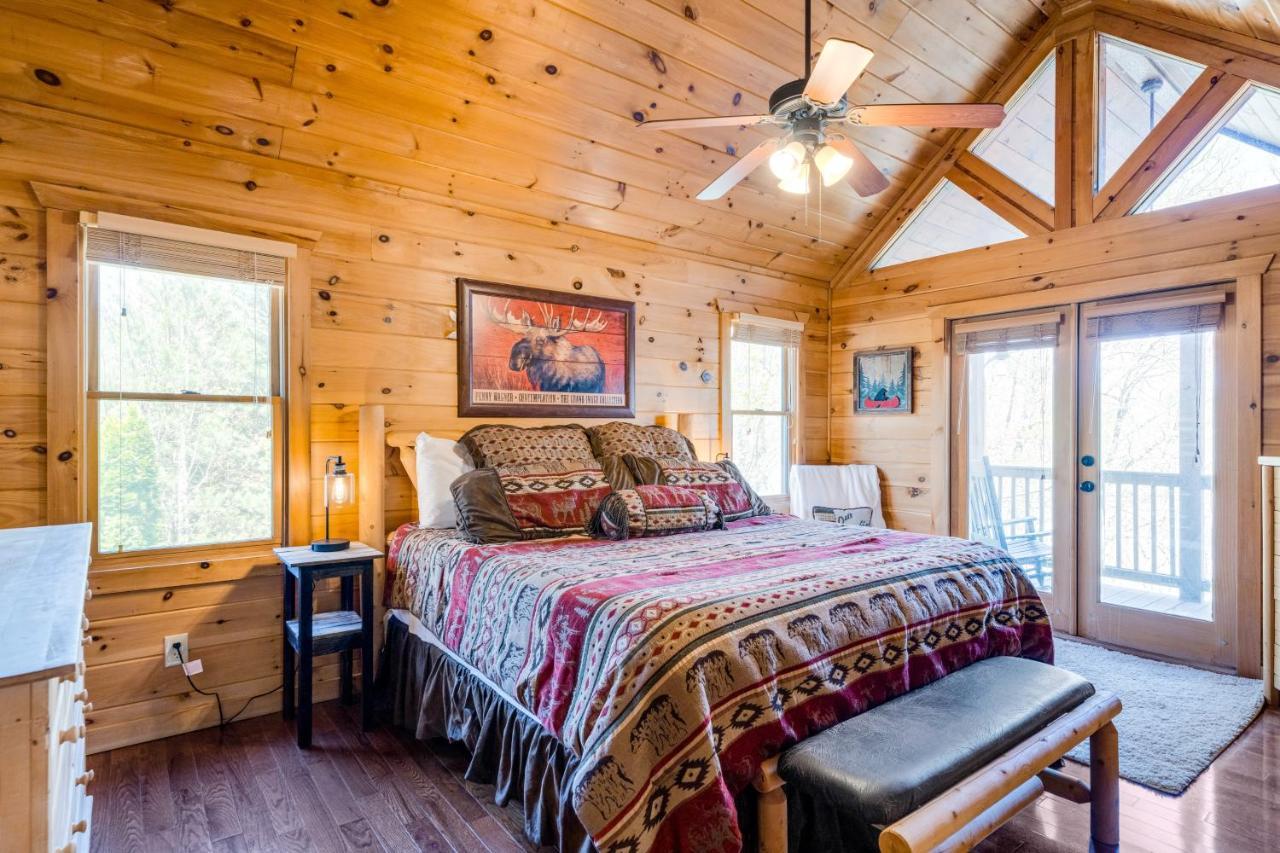 Blue Ridge Bear Bungalow Ngoại thất bức ảnh