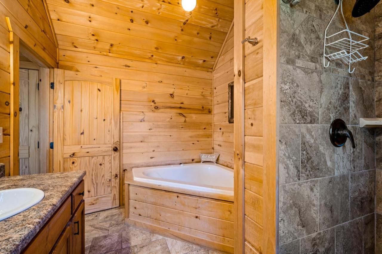 Blue Ridge Bear Bungalow Ngoại thất bức ảnh