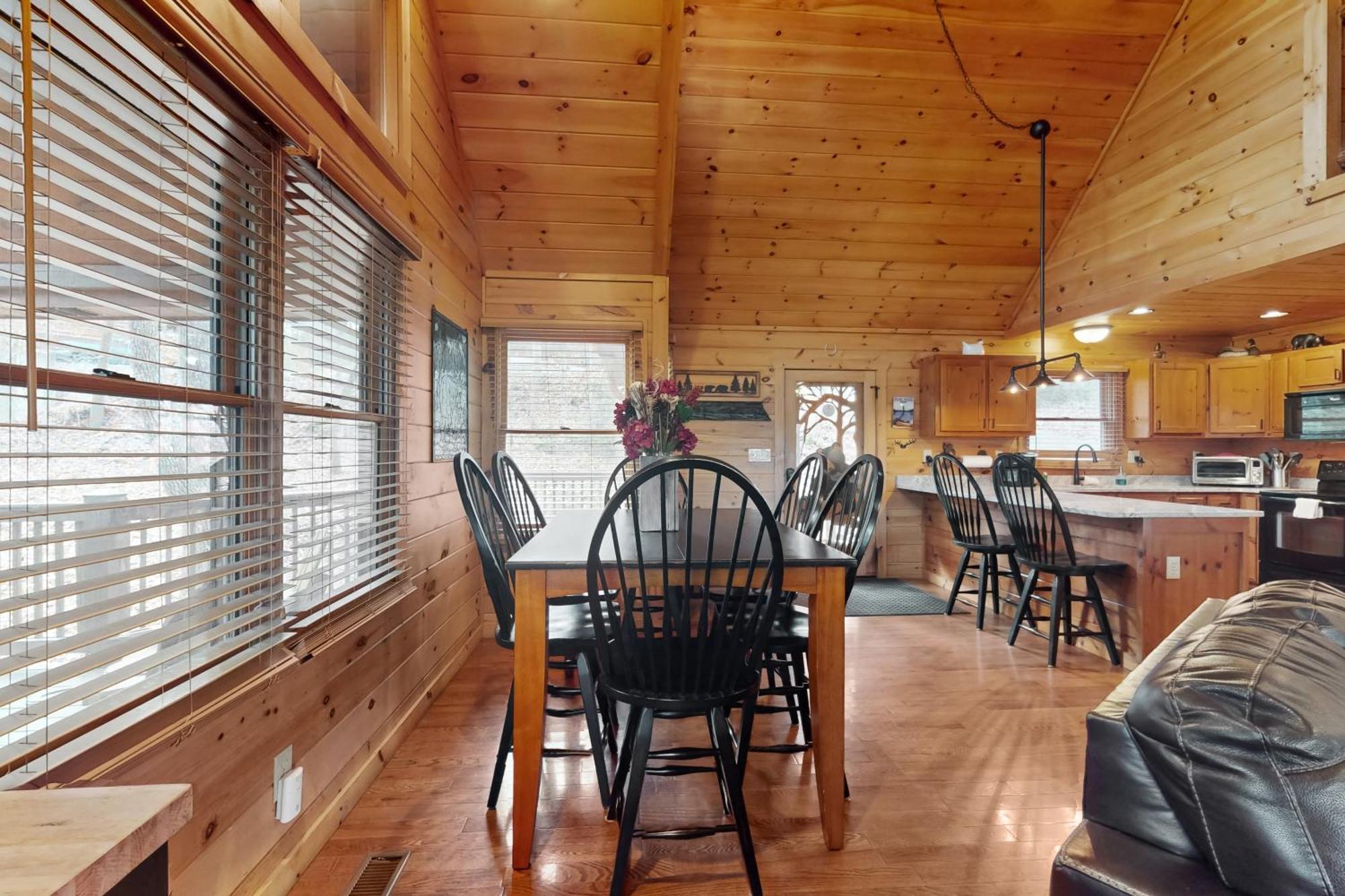 Blue Ridge Bear Bungalow Ngoại thất bức ảnh